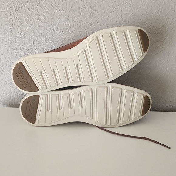 Cole Haan OriginalGrand Men’s Leather Wingtip Oxford Shoe [Woodbury/Ivory] - 10 - Picture 12 of 13